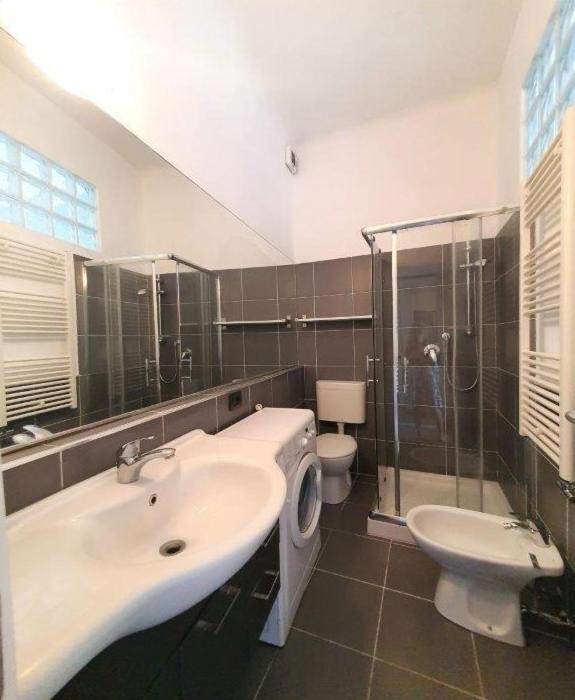 Apartamento Convenienza E Ottimo Collegamento Coi Mezzi - Imbriani Urban Retreat